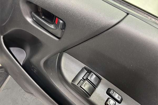 2015 Toyota Hiace Long DX