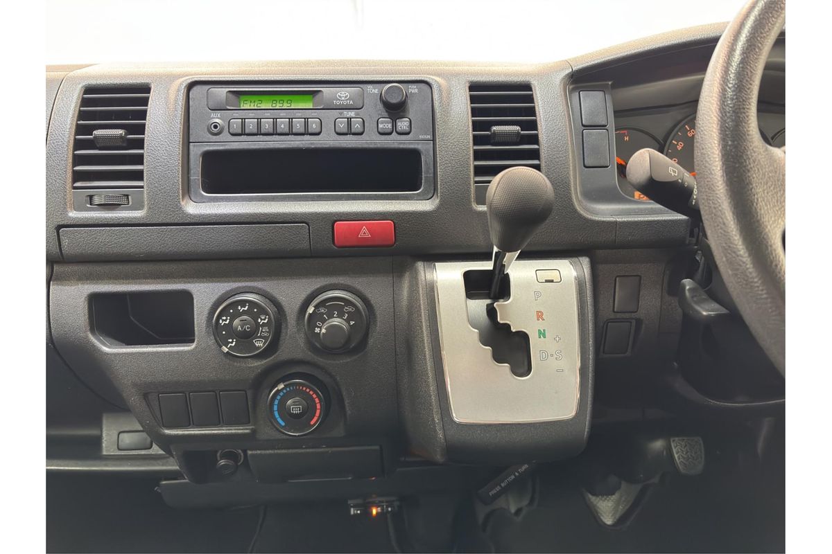 2015 Toyota Hiace Long DX