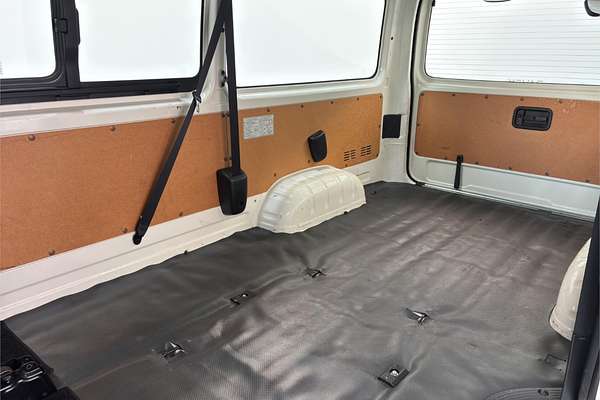 2015 Toyota Hiace Long DX