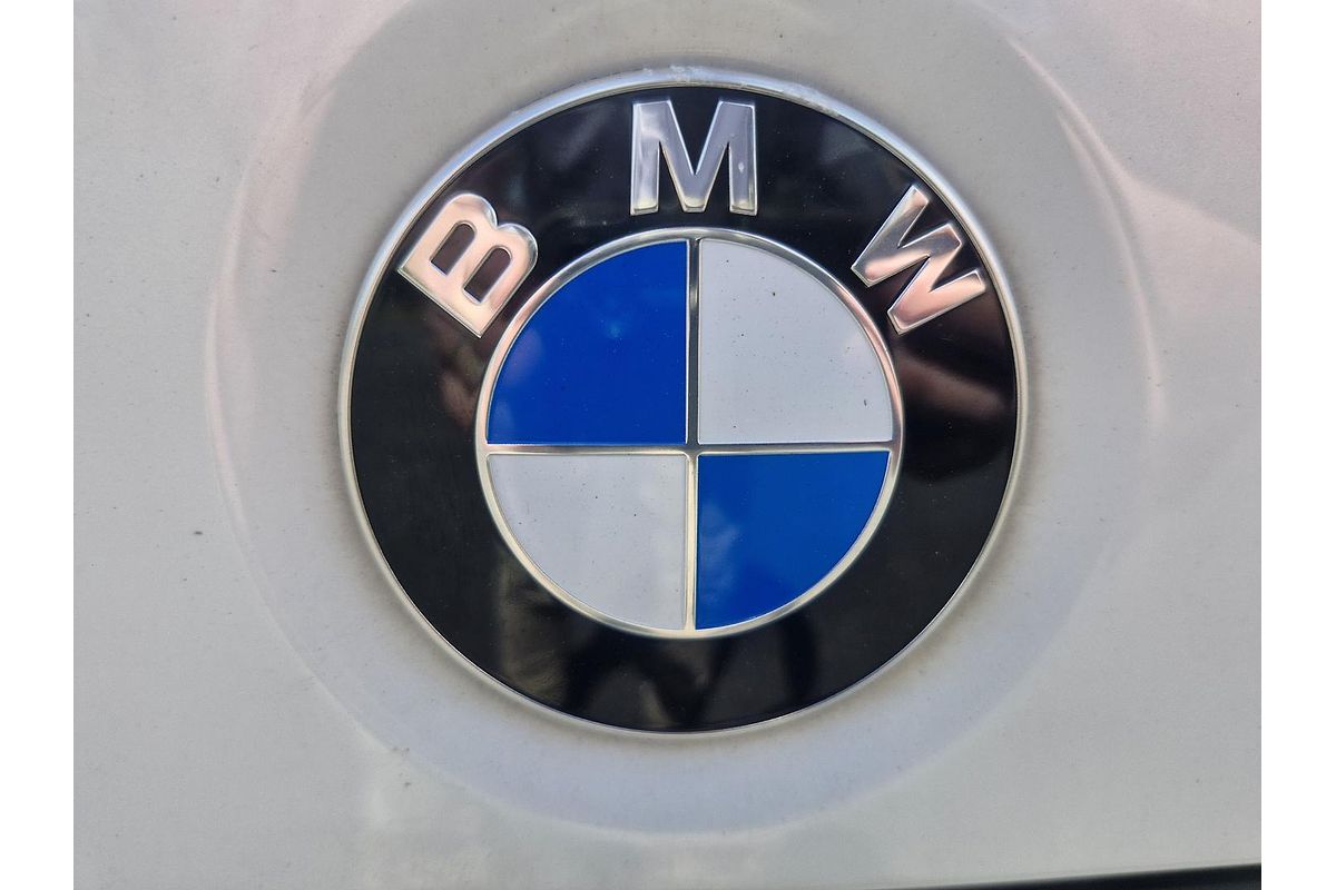2016 BMW 3 Series 330i Sport Line F30 LCI