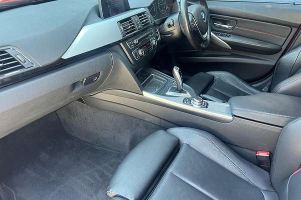 2013 BMW 3 Series 318d F30