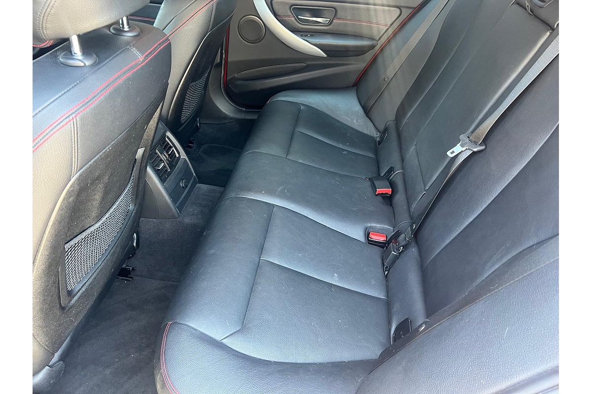 2013 BMW 3 Series 318d F30