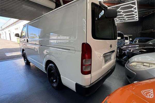 2007 Toyota Hiace  TRH201R LWB