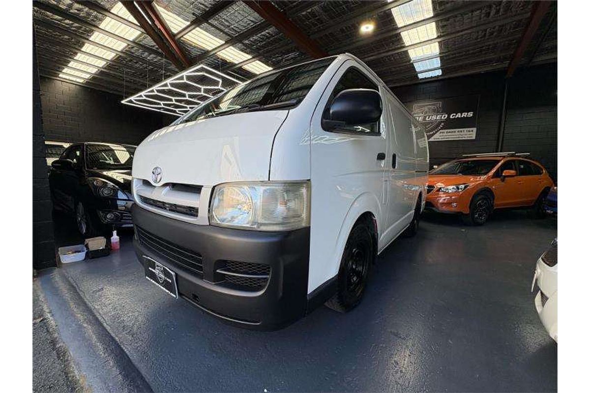 2007 Toyota Hiace  TRH201R LWB