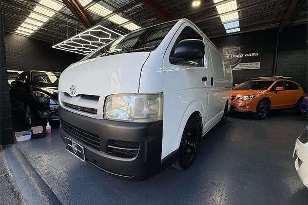 2007 Toyota Hiace  TRH201R LWB