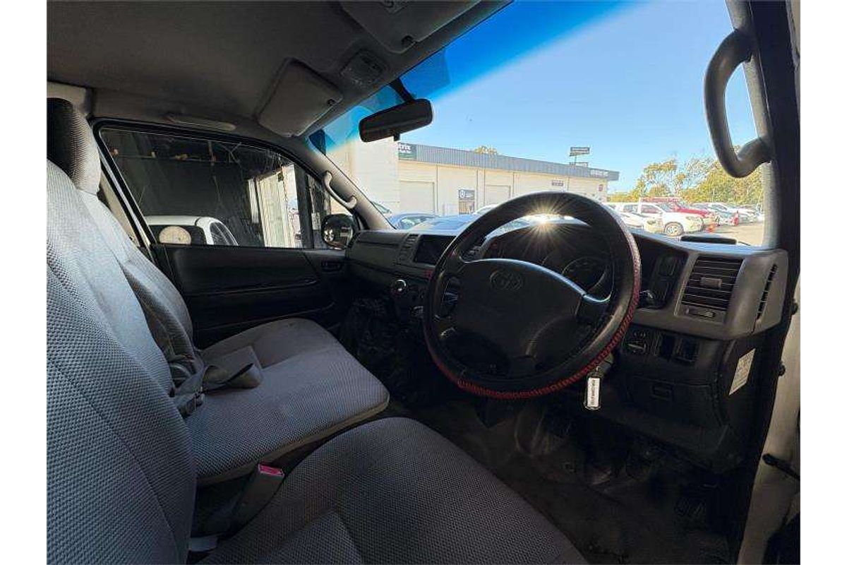 2007 Toyota Hiace  TRH201R LWB
