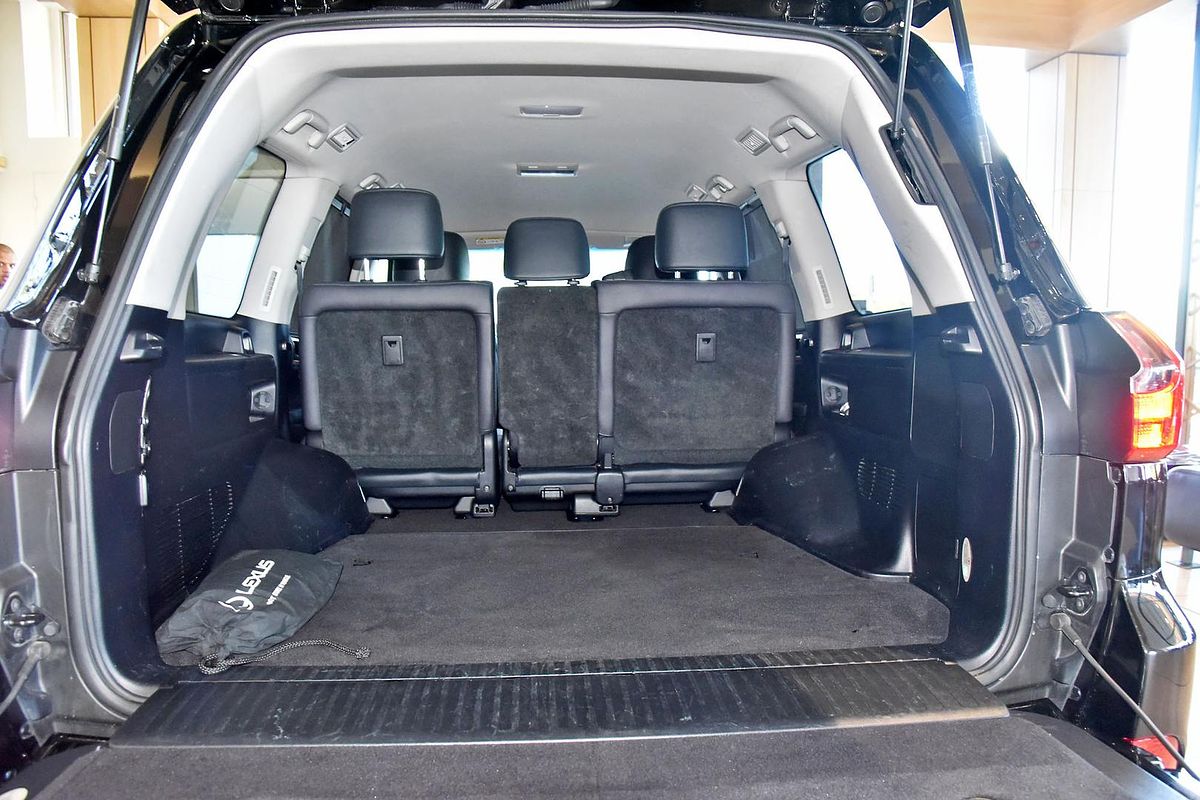 2019 Lexus LX LX450d VDJ201R