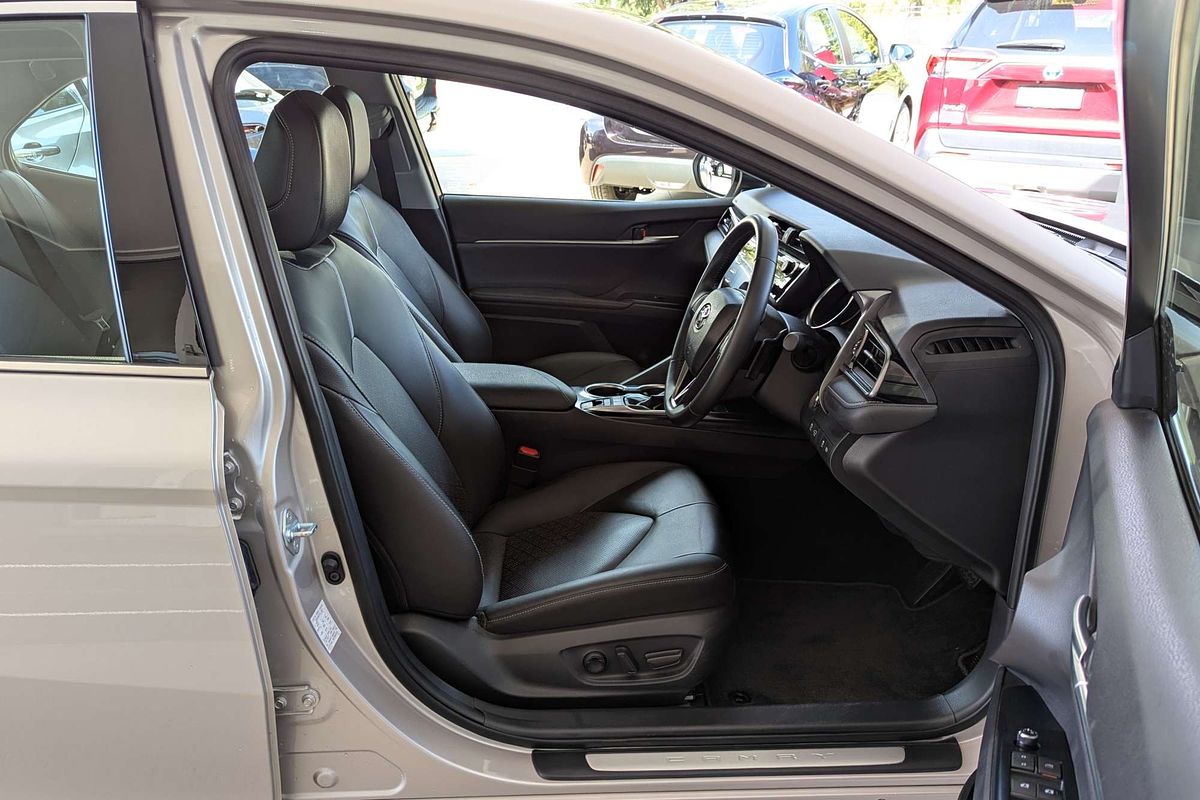 2020 Toyota Camry SX ASV70R