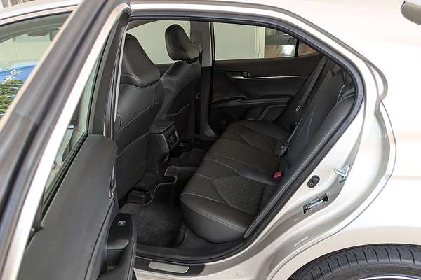 2020 Toyota Camry SX ASV70R