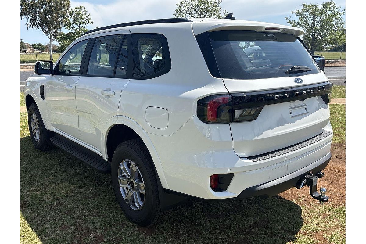 2025 Ford Everest Ambiente 2.0L
