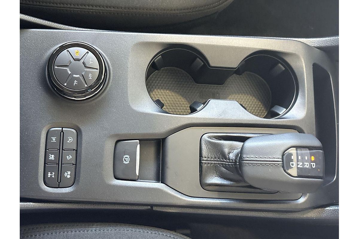 2025 Ford Everest Ambiente 2.0L