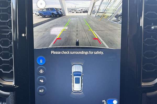 2025 Ford Everest Ambiente 2.0L