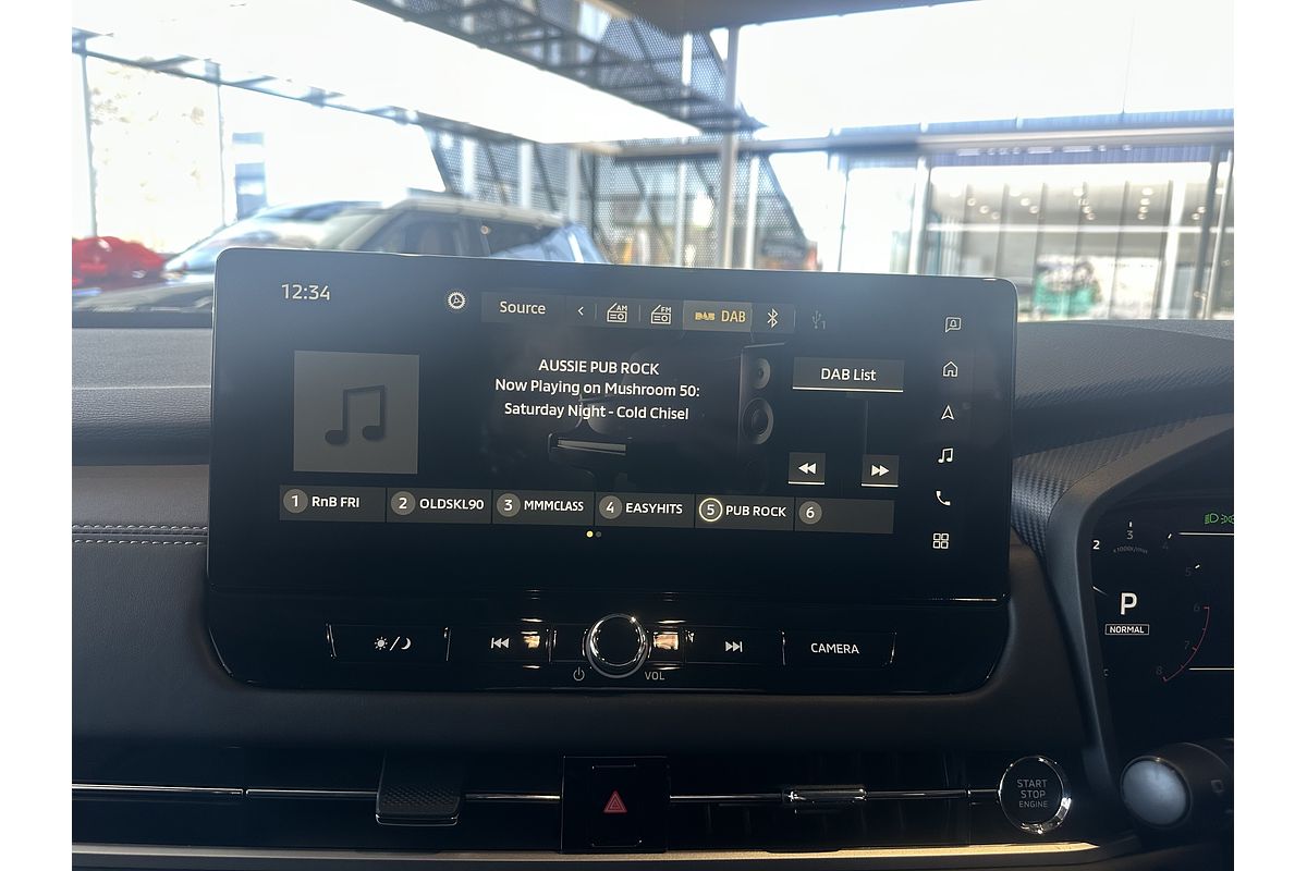 2025 Mitsubishi Outlander ES ZM