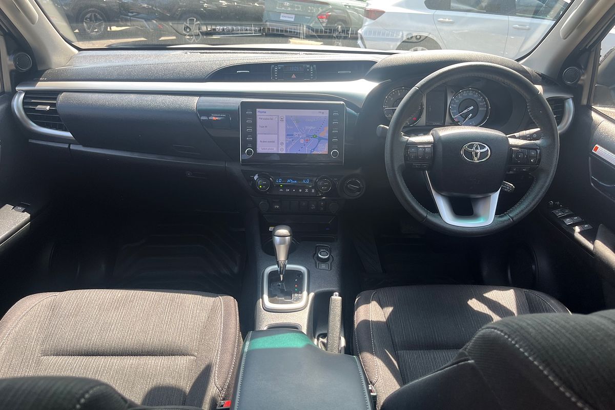 2024 Toyota Hilux SR5 48V GUN126R 4X4