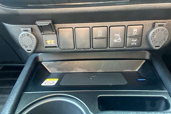 2024 Toyota Hilux SR5 48V GUN126R 4X4