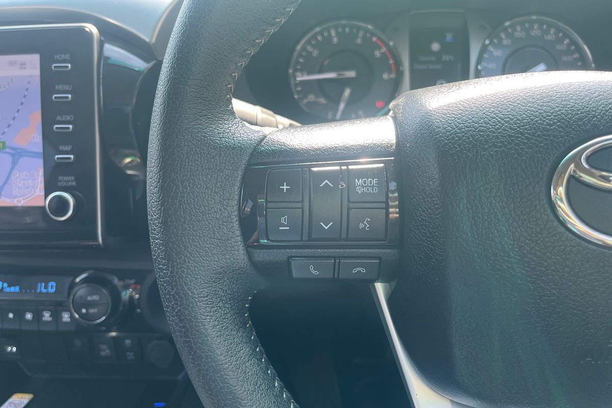 2024 Toyota Hilux SR5 48V GUN126R 4X4