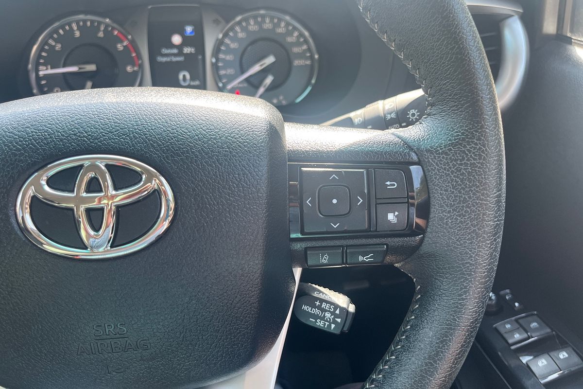 2024 Toyota Hilux SR5 48V GUN126R 4X4