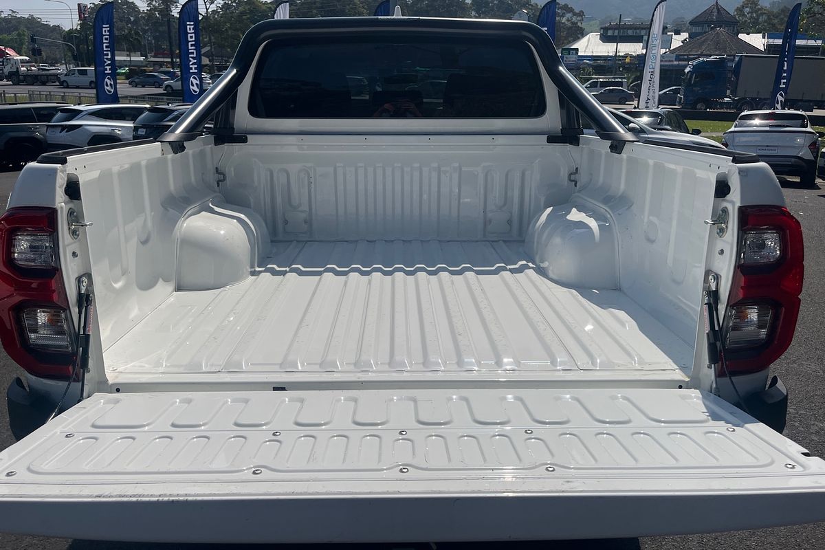 2024 Toyota Hilux SR5 48V GUN126R 4X4