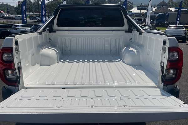 2024 Toyota Hilux SR5 48V GUN126R 4X4