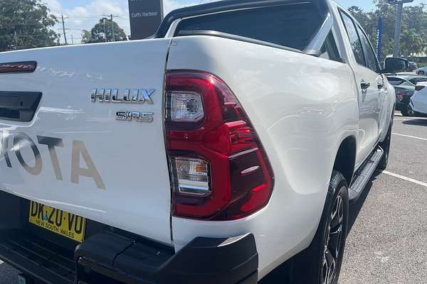 2024 Toyota Hilux SR5 48V GUN126R 4X4