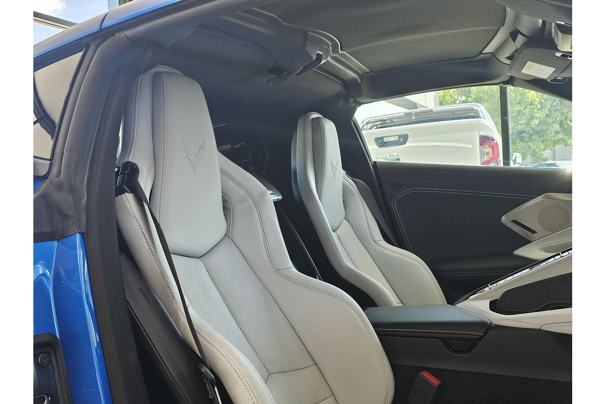 2024 Chevrolet Corvette Stingray 2LT C8