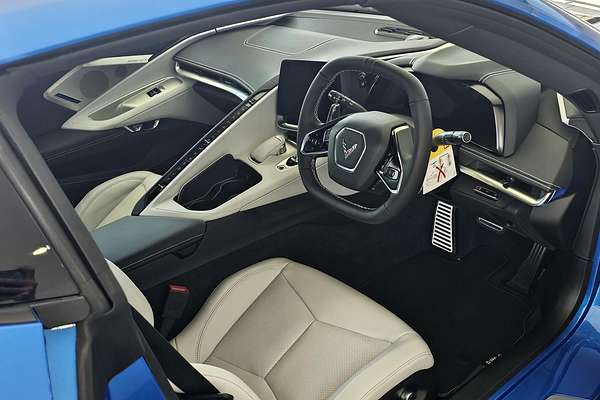 2024 Chevrolet Corvette Stingray 2LT C8
