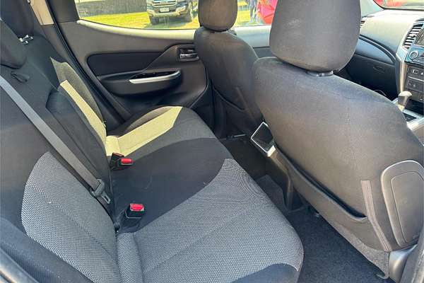 2019 Mitsubishi Triton GLS MR 4X4