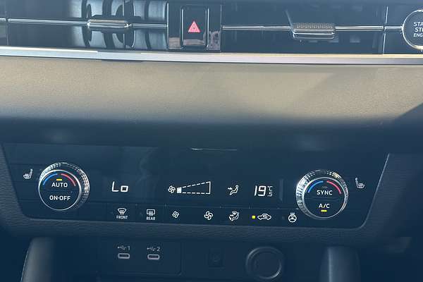 2025 Mitsubishi Outlander Aspire ZM