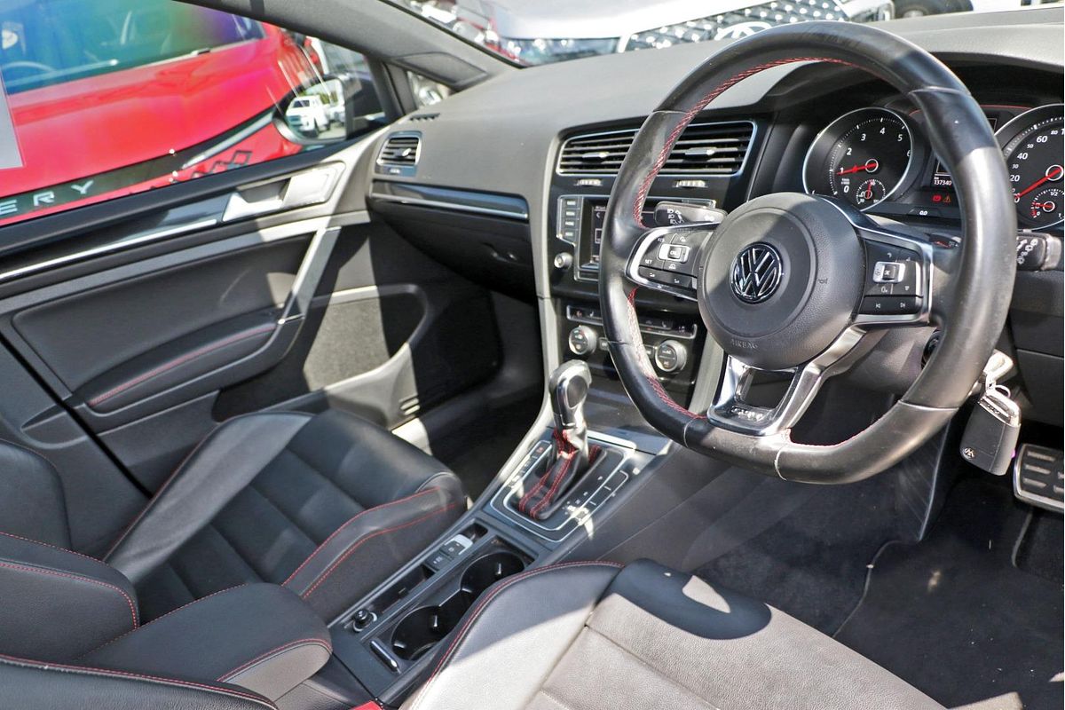 2013 Volkswagen Golf GTI 7