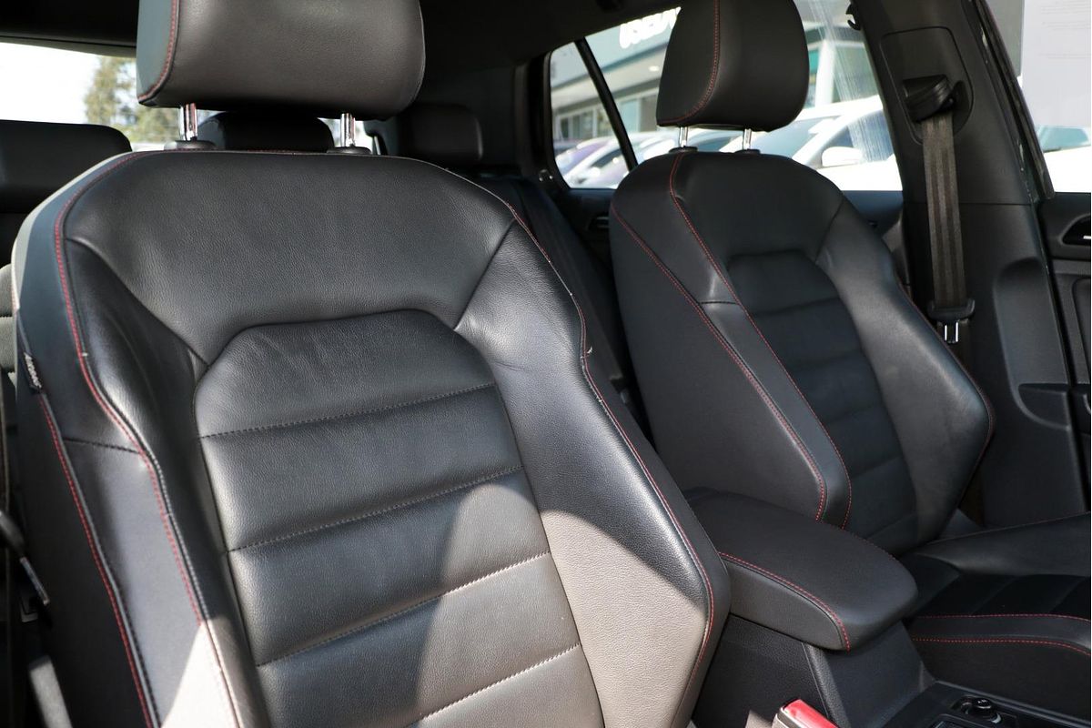2013 Volkswagen Golf GTI 7