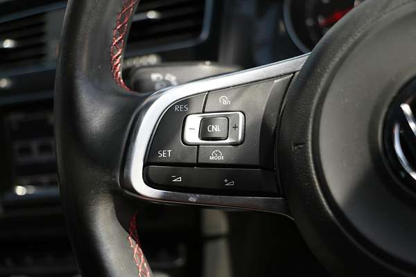 2013 Volkswagen Golf GTI 7
