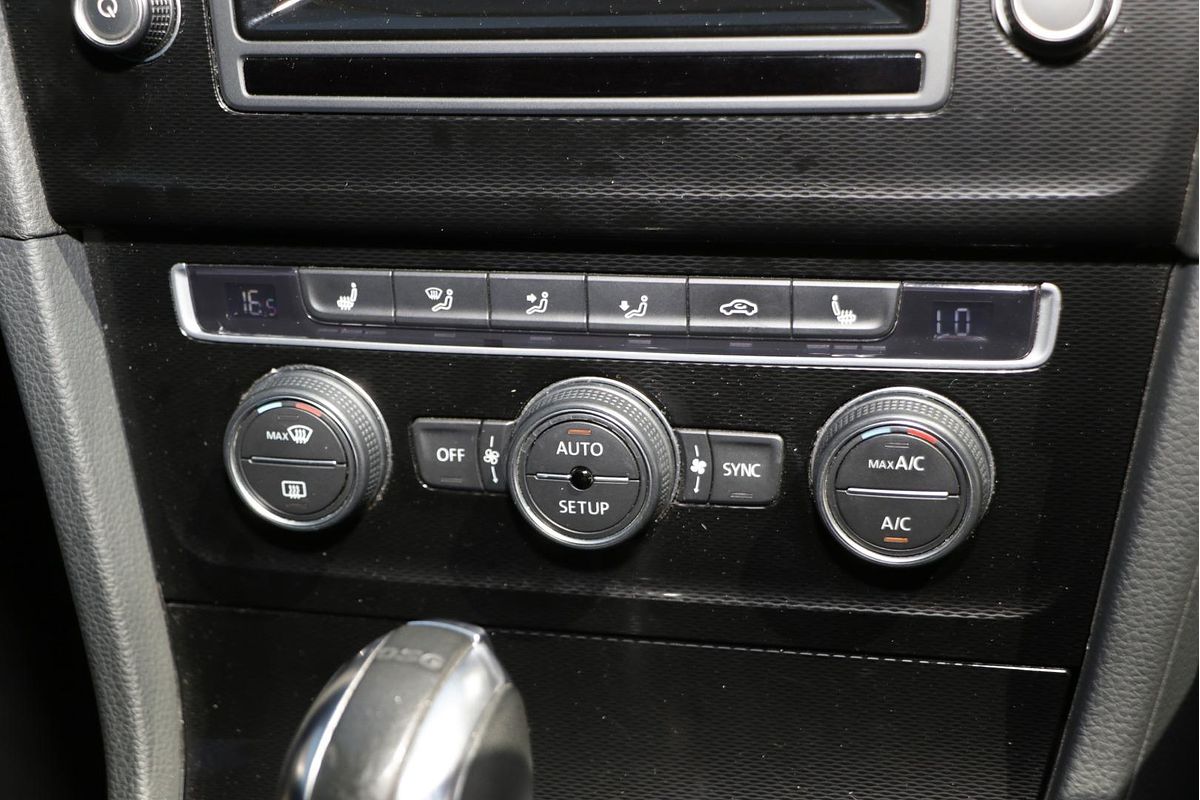2013 Volkswagen Golf GTI 7
