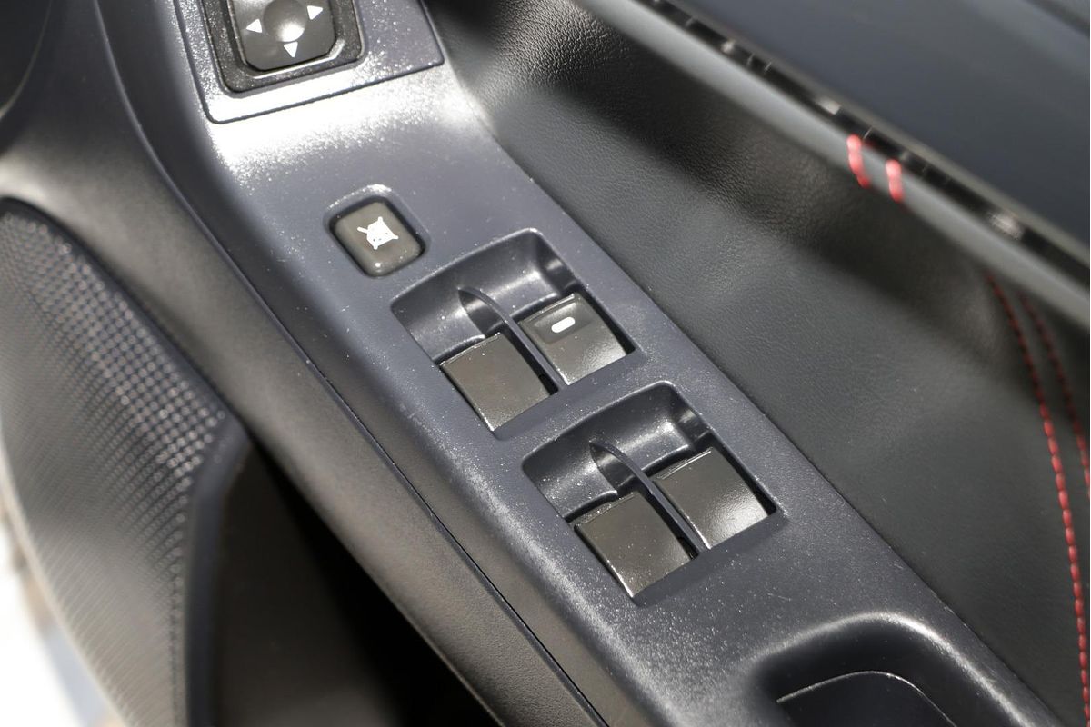 2017 Mitsubishi Lancer Black Edition CF