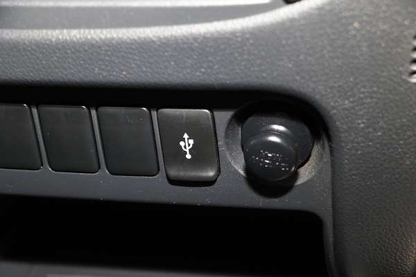 2018 Mitsubishi Triton GLX MQ 4X4