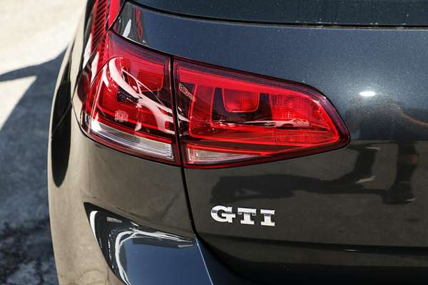 2013 Volkswagen Golf GTI 7