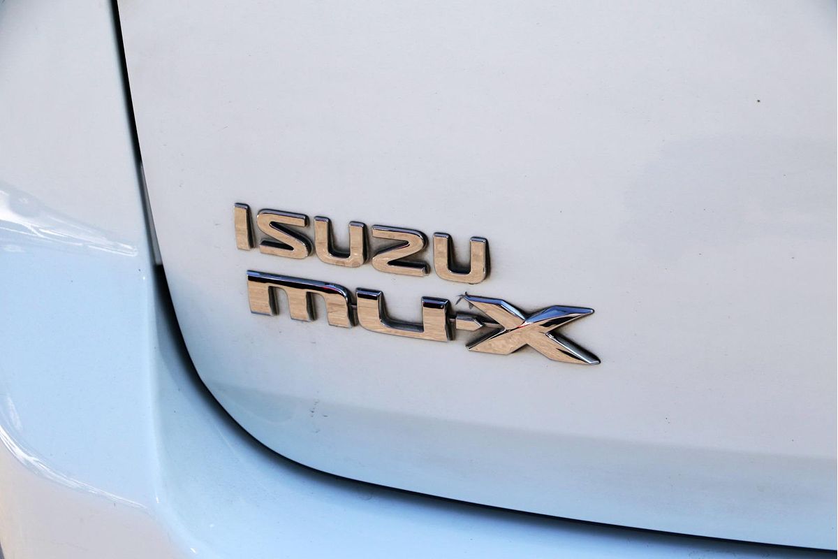2014 Isuzu MU-X LS-T