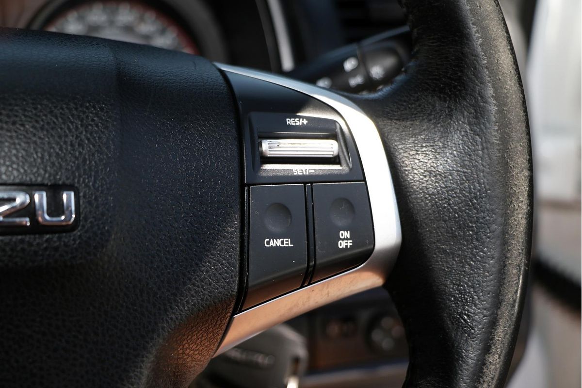 2018 Isuzu D-MAX SX High Ride Rear Wheel Drive