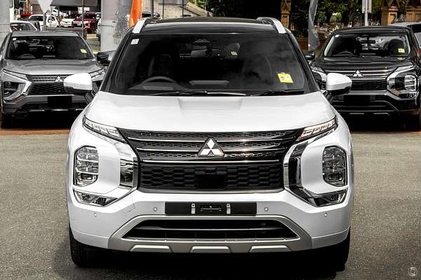 2023 Mitsubishi Outlander Exceed Tourer ZM