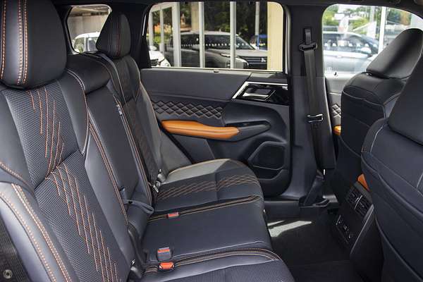 2023 Mitsubishi Outlander Exceed Tourer ZM