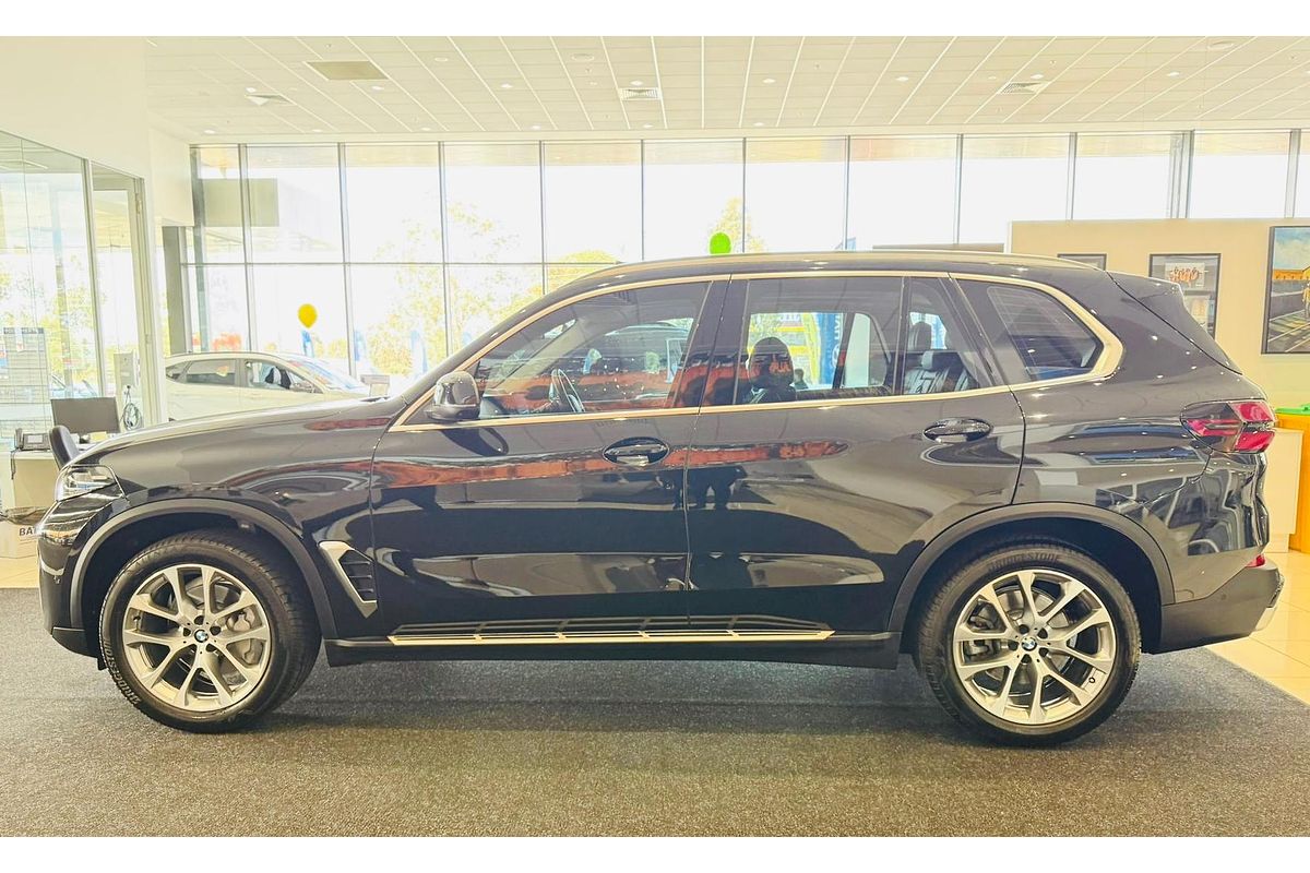 2023 BMW X5 xDrive30d xLine G05 LCI