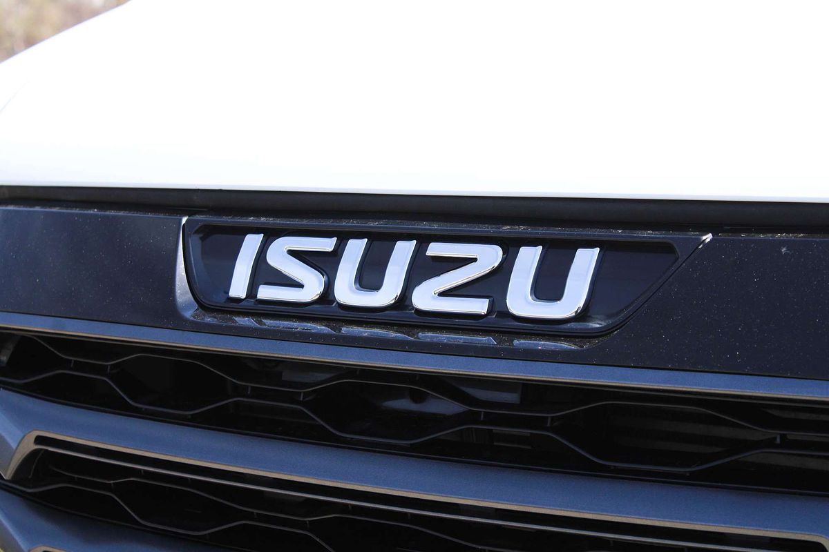 2024 Isuzu MU-X LS-M