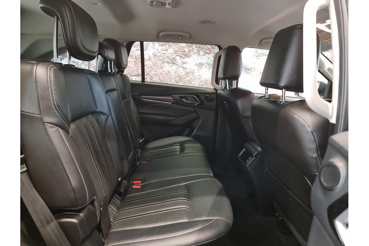 2024 Isuzu MU-X LS-T