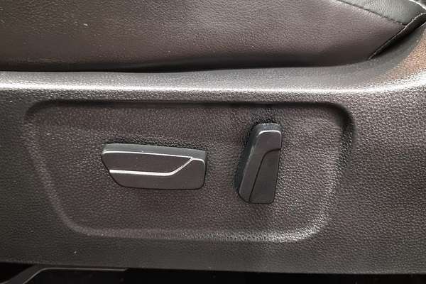 2024 Isuzu MU-X LS-T