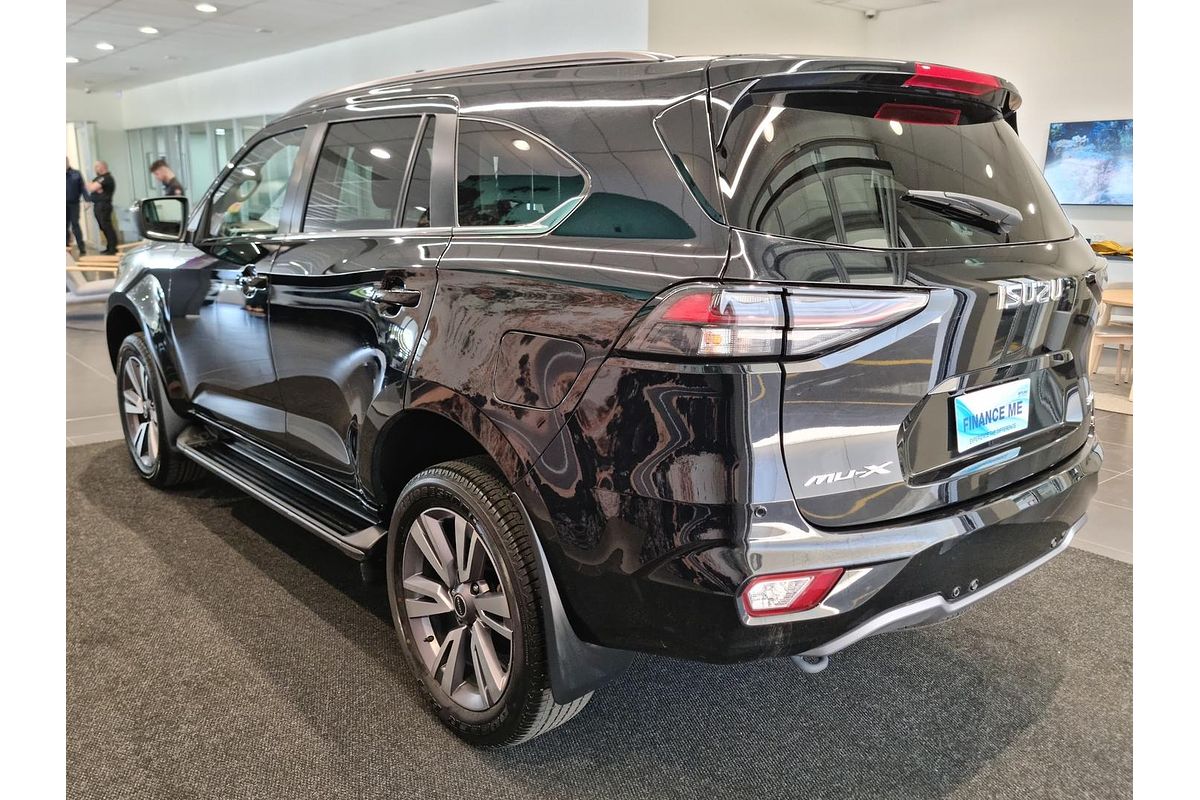 2024 Isuzu MU-X LS-T