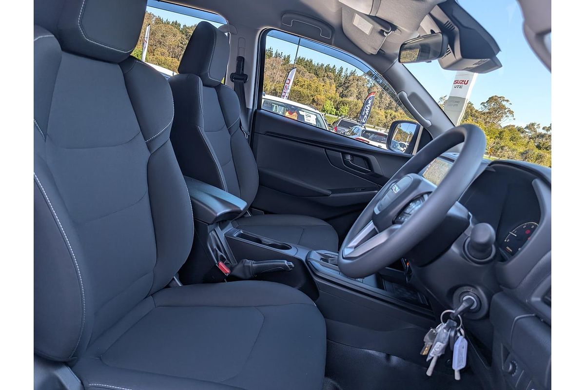 2025 Isuzu D-MAX SX 4X4