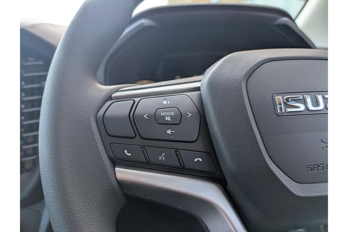 2025 Isuzu D-MAX SX 4X4