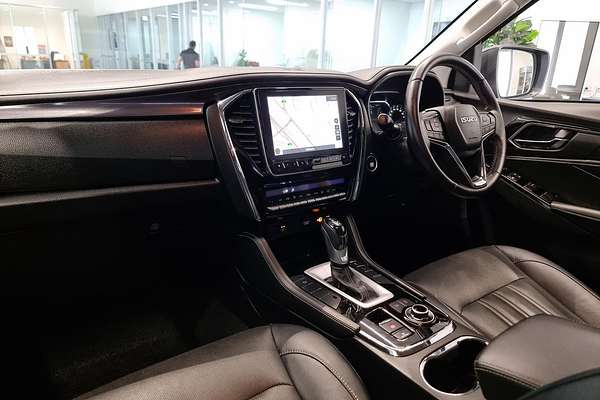 2024 Isuzu MU-X LS-T