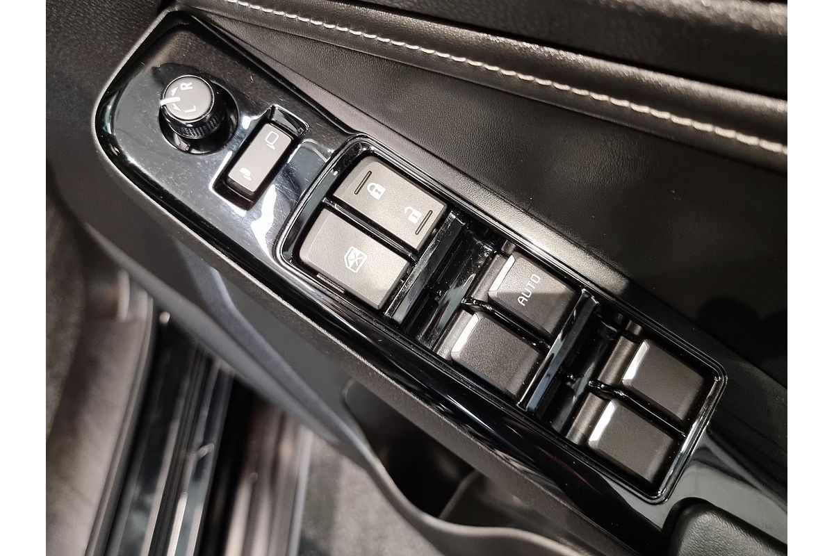 2024 Isuzu MU-X LS-T