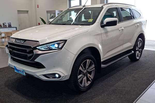 2024 Isuzu MU-X LS-T