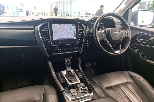 2024 Isuzu MU-X LS-T
